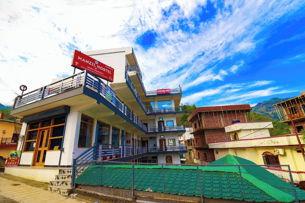 Manzil Hostel