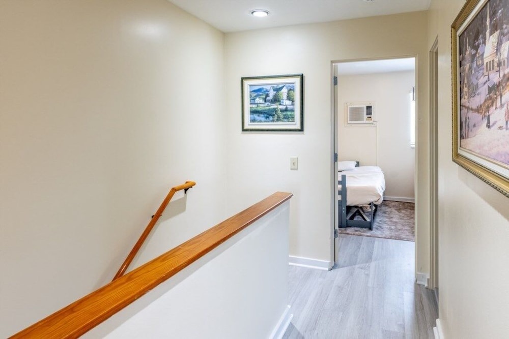 Jeffersonville Vacations - Telemark 5 4 Bedroom Condo by RedAwning - Property Image 25