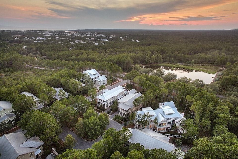WaterColor Reunions 7 Bedroom Holiday Home by Five Star Properties