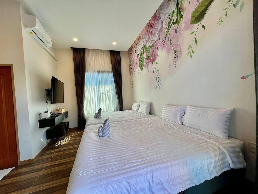 Orange Private Pool Villa, Near Cham Am Beach