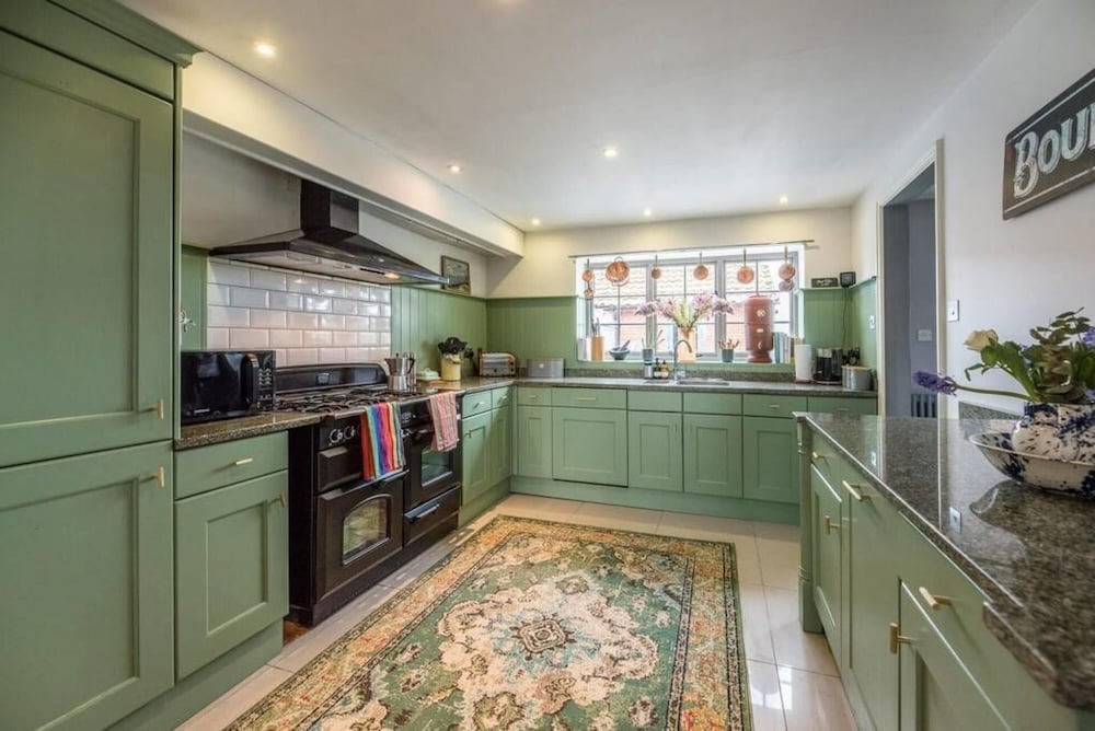 Pine Tree Cottage Easton Air Manage Suffolk view 4