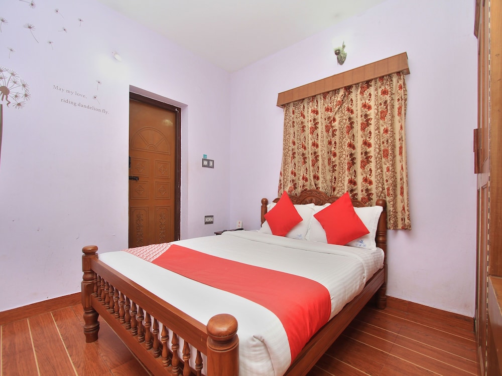 OYO 13597 Travel Stay Residency