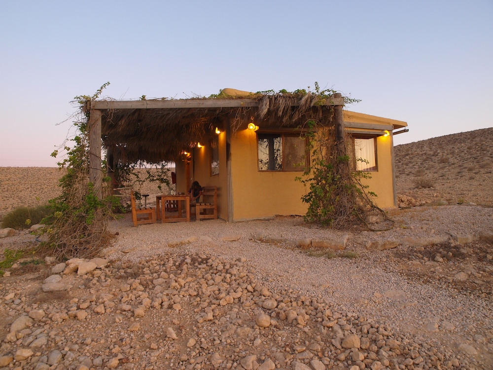 Carmey Avdat Farm