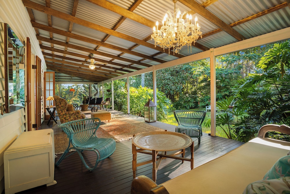 The Verandah House