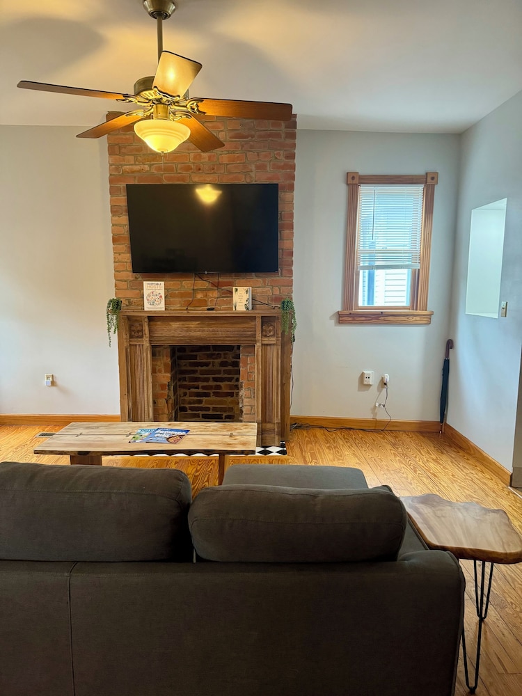 Jungle House Boutique Lofts – Downtown Columbus & Short North