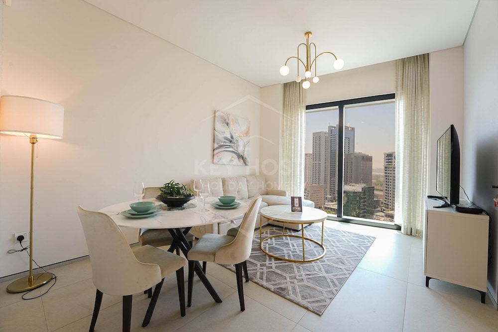 KeyHost - Address Beach Residences