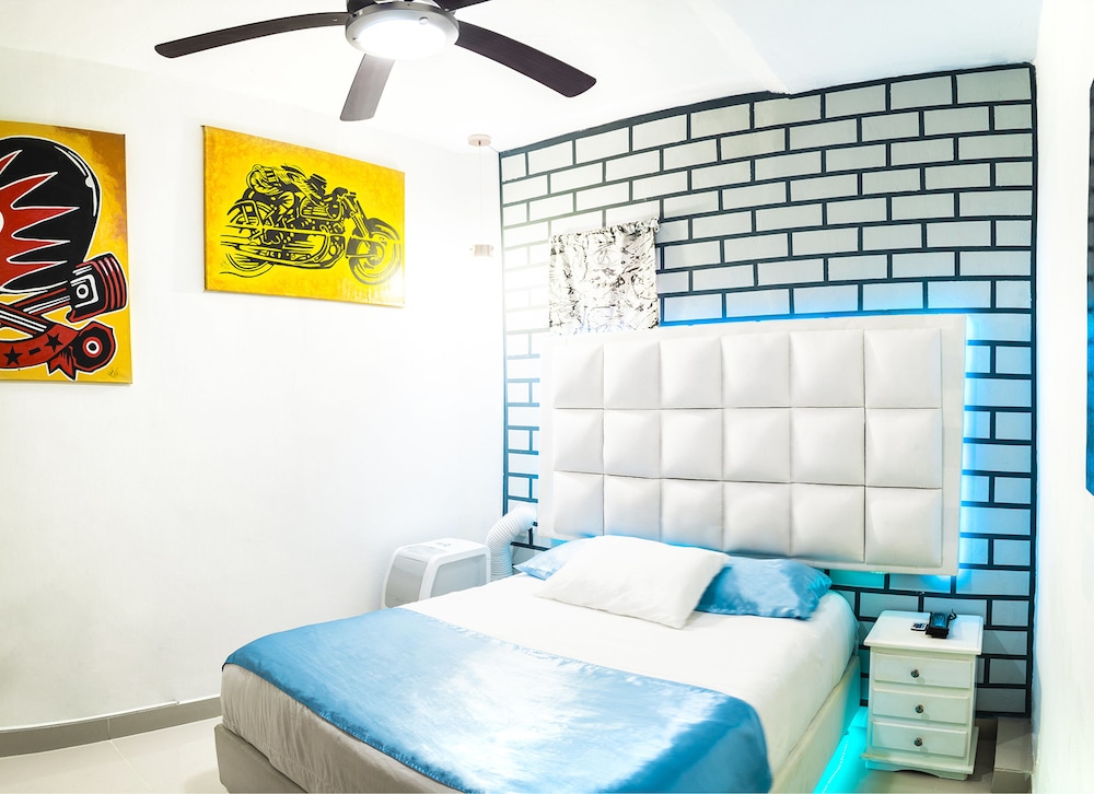 $ PROMO $ 3 Bedrooms with Bathrooms apartment & Jacuzzi in Lleras park @Poblado