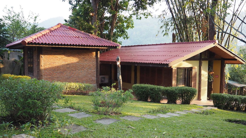 Baan Kaew Mongkorn