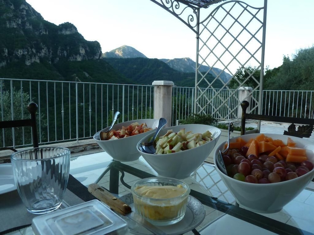 Le Mont D'olivine