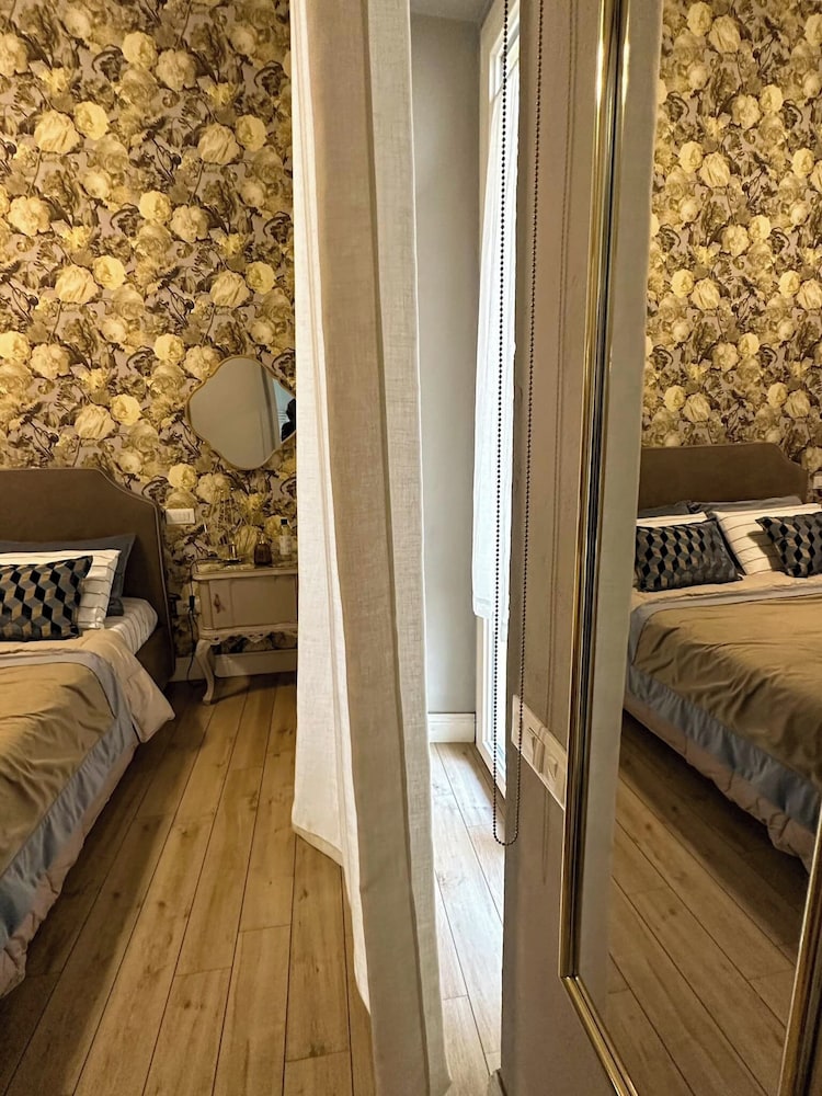 GUESTHOUSE 73