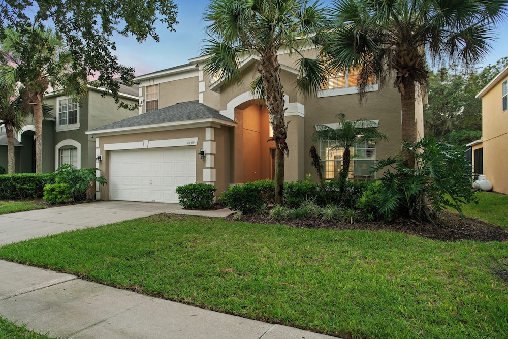 Dazzling 7BR Villa with Pool & Game Room