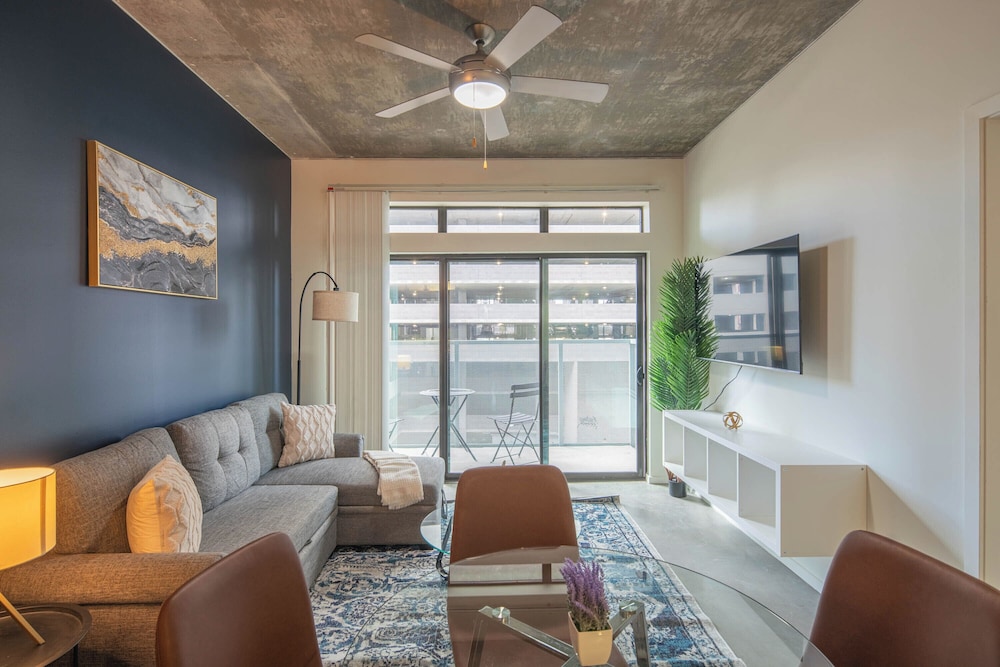 ROVE LIVING/KL - Roosevelt Point