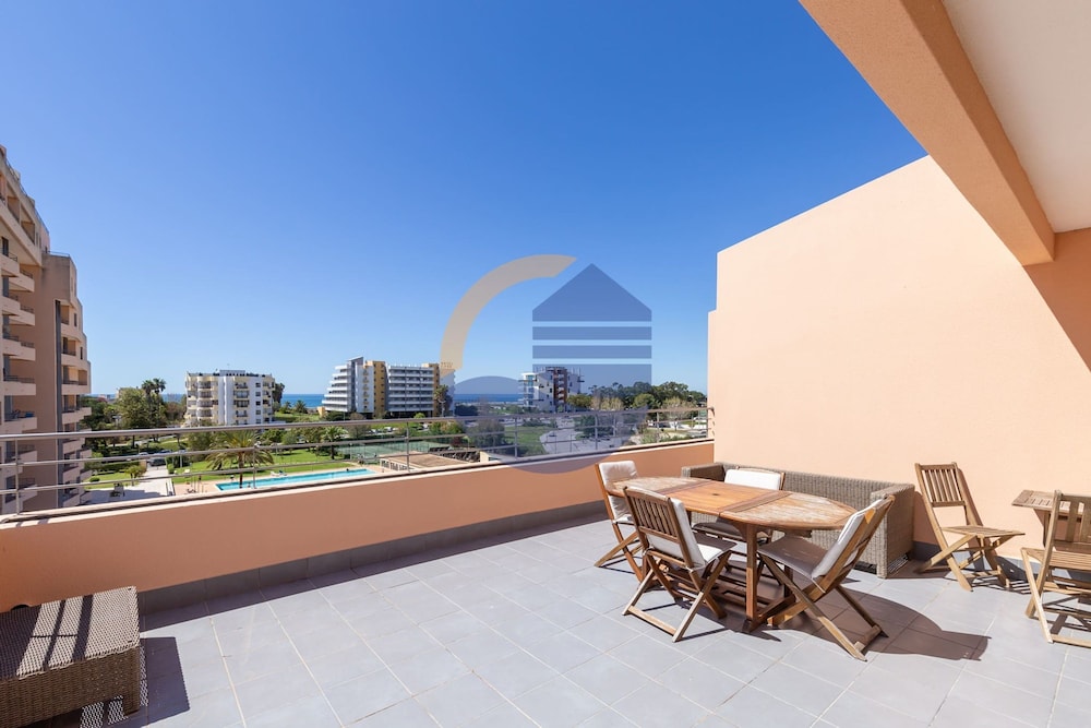 06 in Portim o With 3 Bedrooms and 2 Bathrooms