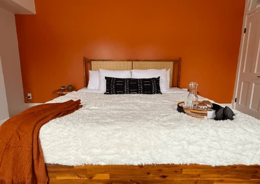 Short North Convention King Bed Free Parking