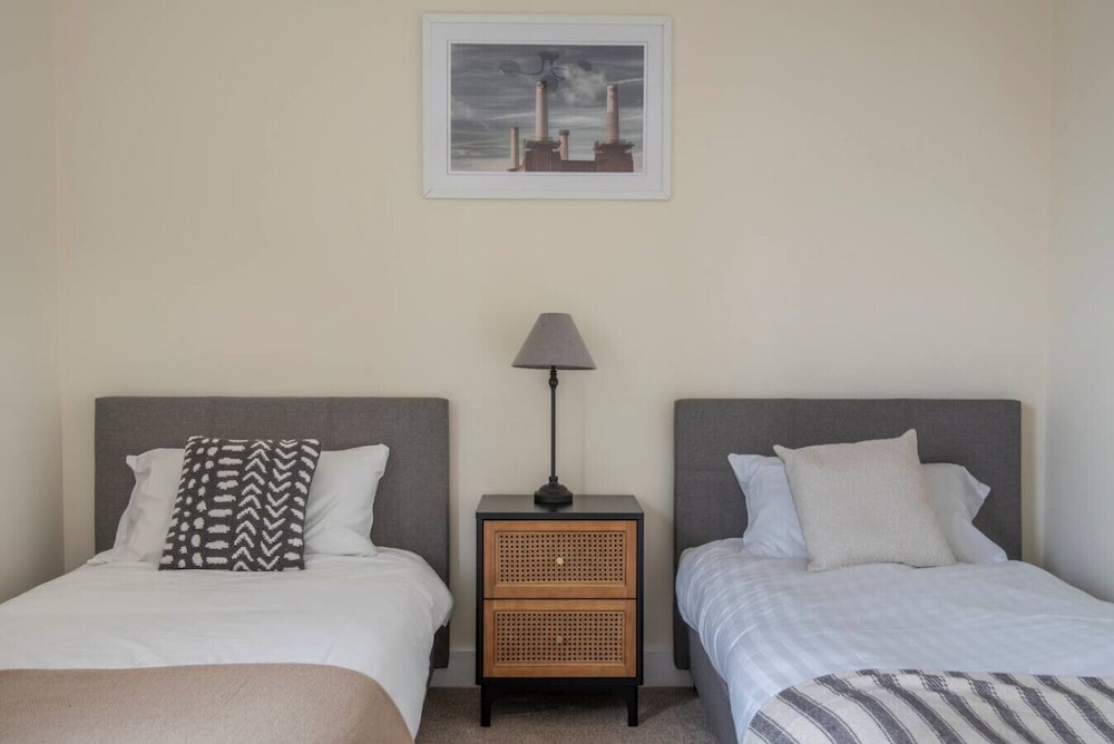 Notting Hill Gem 2BD Near Portobello Market