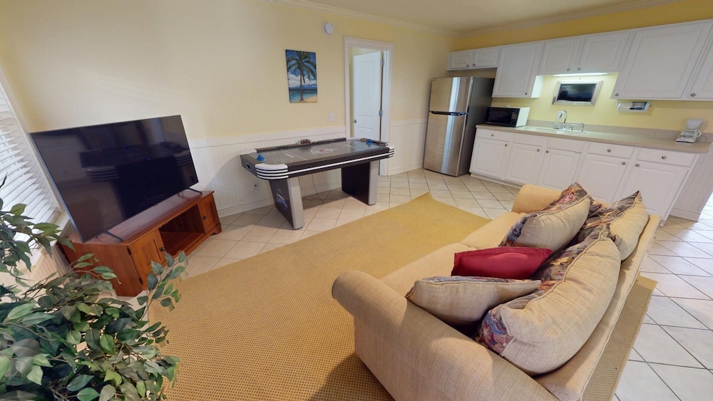 1308 Lovell Avenue by Tybee Vacation Rentals