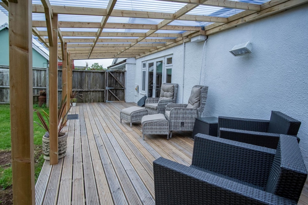 Ridgeway Meadow Bungalow - 3 Bedroom - Manorbier