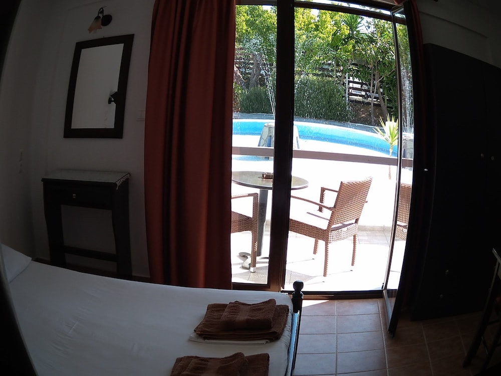 Skiathos Holiday House