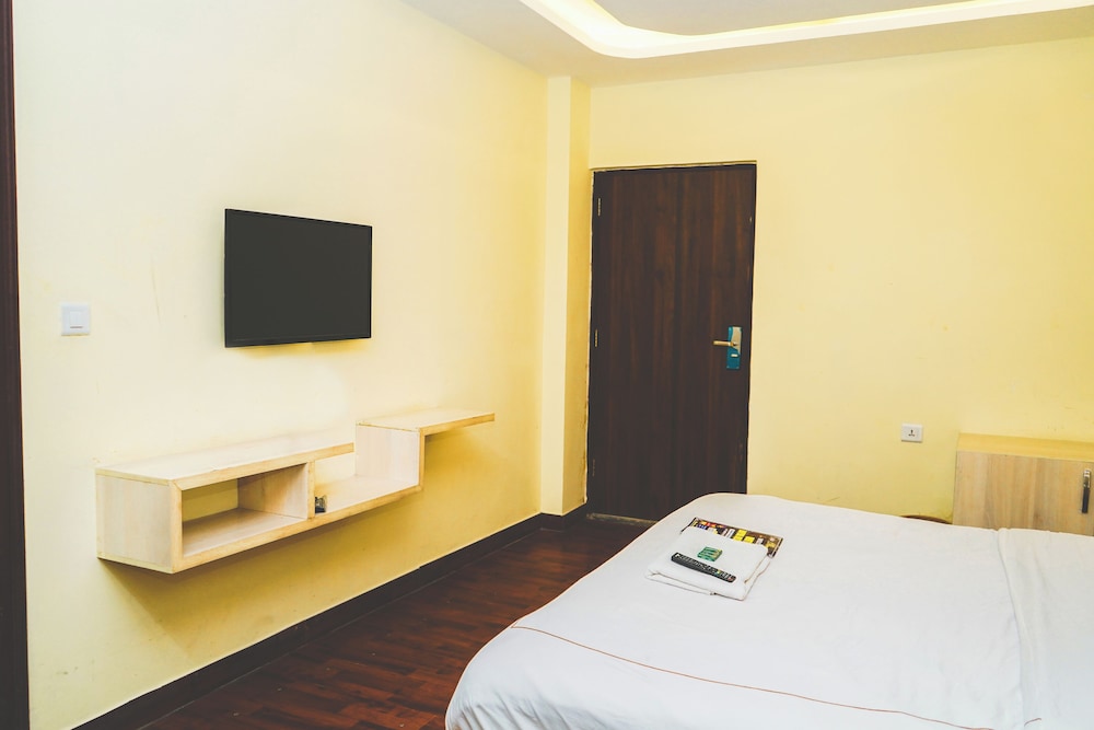Roomshala Hotel KB Residency