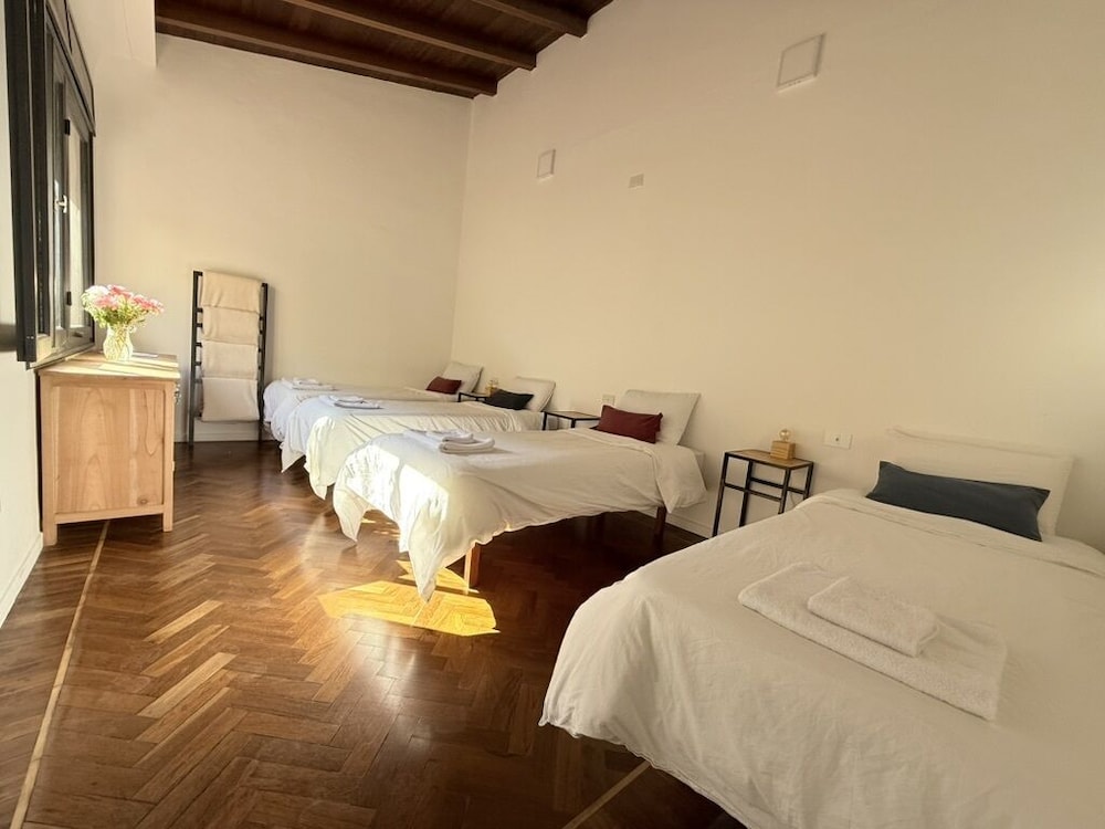 Clivias Hostel