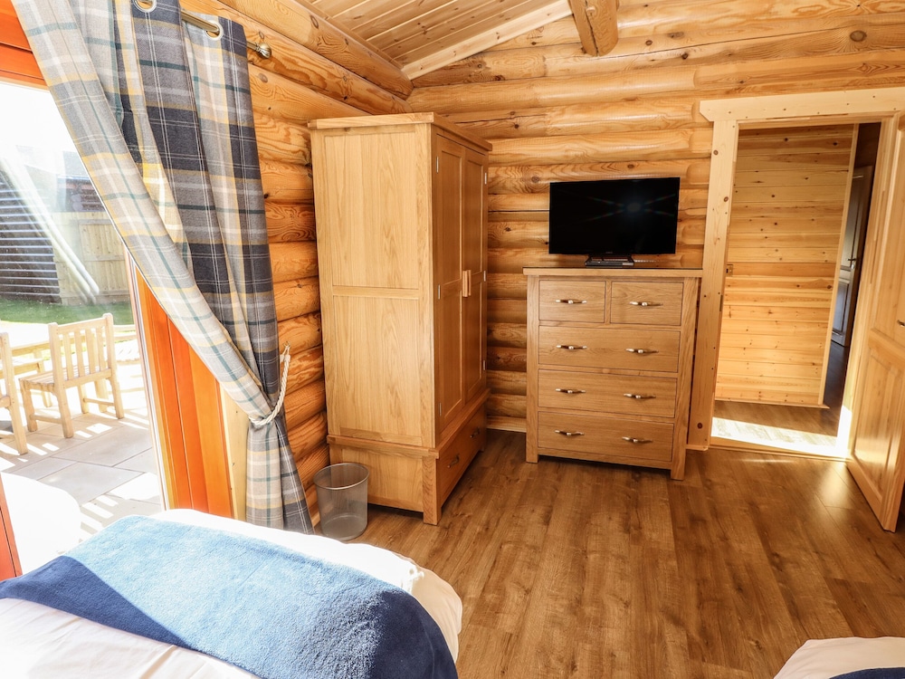 Pine Lodge
