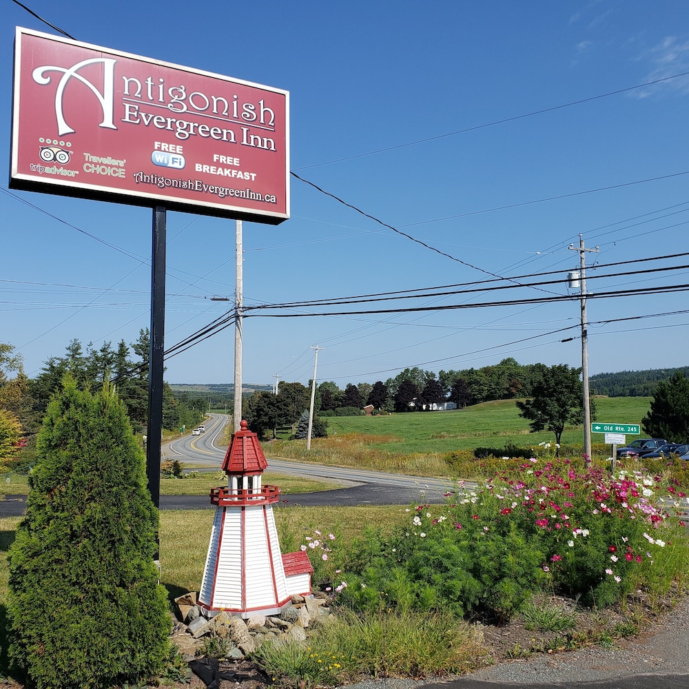 Antigonish Evergreen Inn