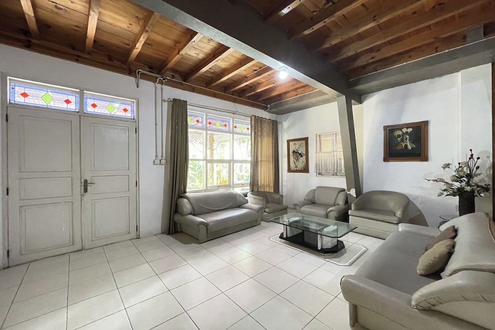 Villa 325 By Zuzu