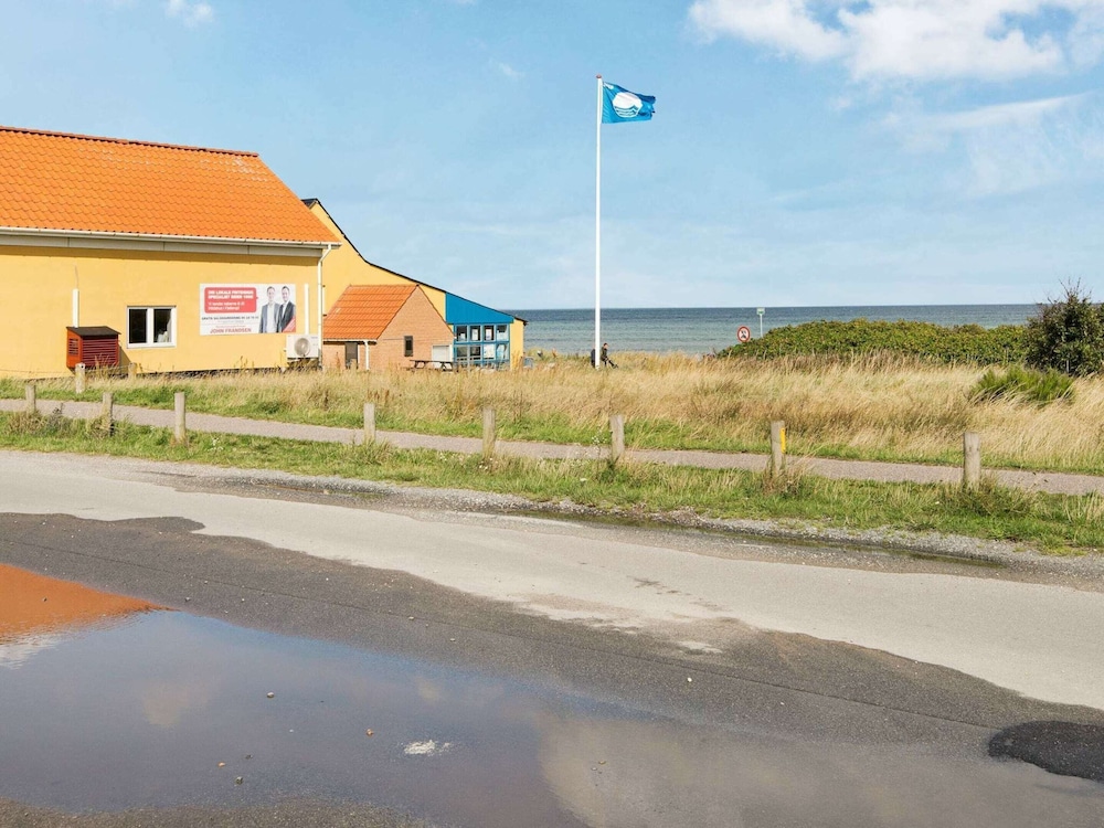 6 Person Holiday Home in Glesborg view 3