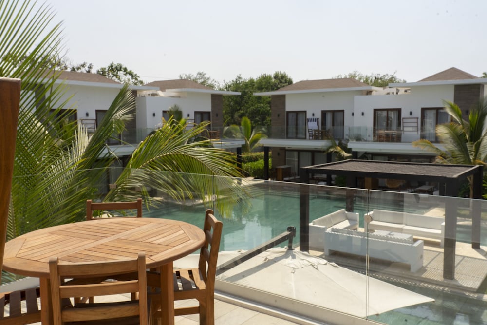 Lamar Pool 1 in Monterrico