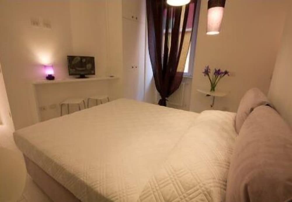 Hip Suites