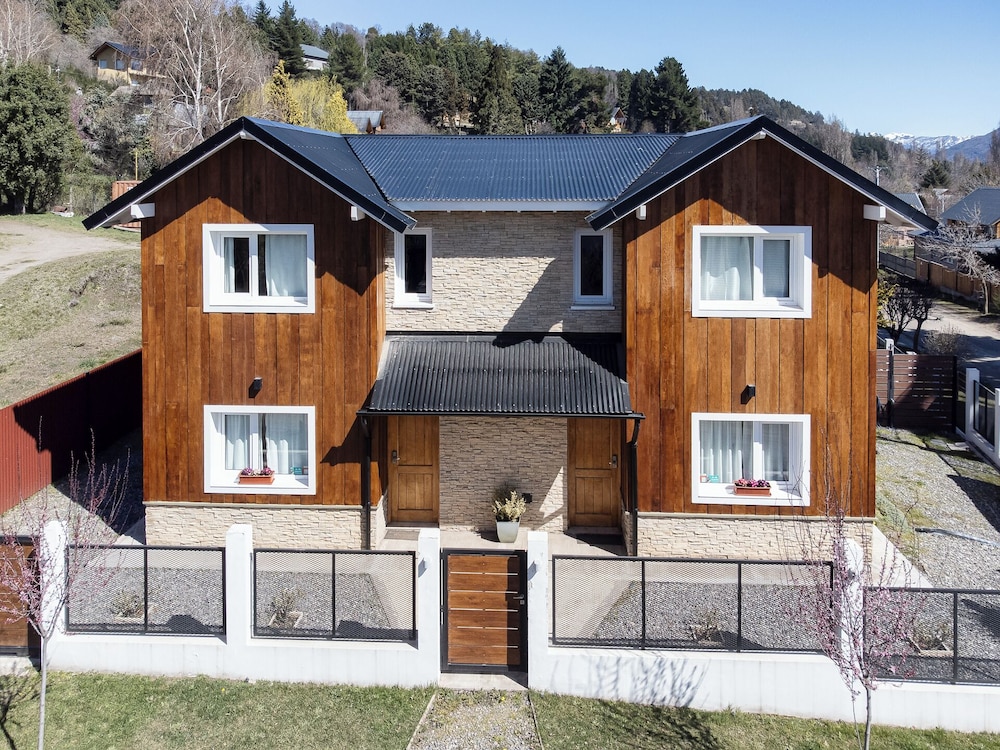 Cozy Mountain Cabins 5 min from Downtown SMA-CM by Apartments Bariloche