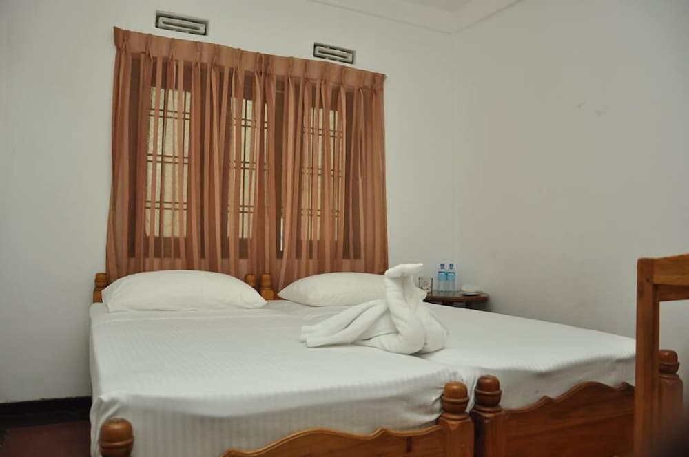 Sujatha Tourist Rest