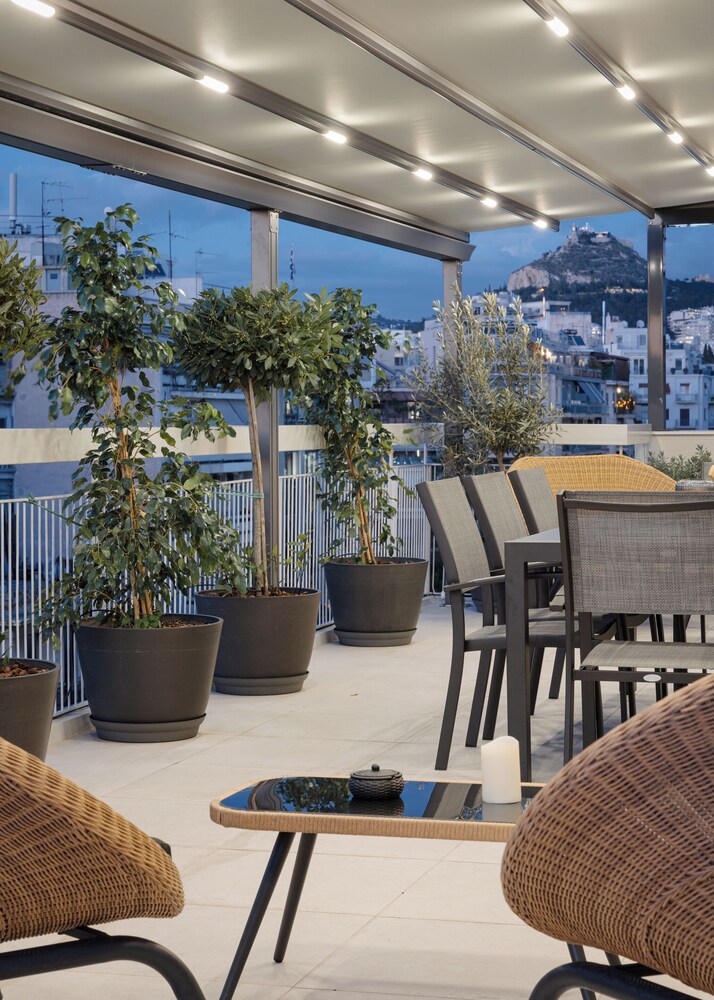 Athens Golden Light Premium Residence