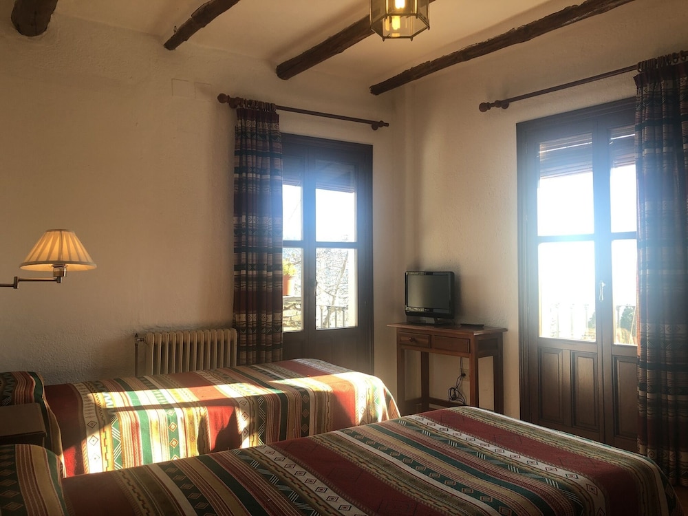 Hostal Poqueira