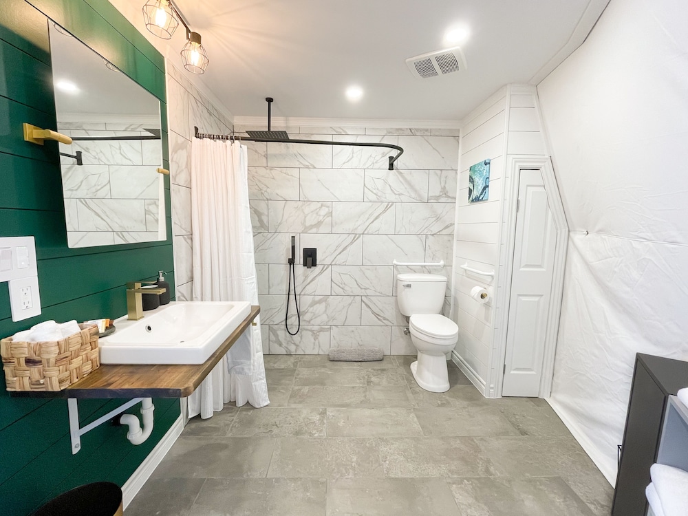 Port Wade Glamping Domes
