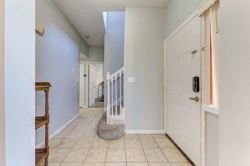 Orlando and Kissimmee Town homes by MyOrlandoStay