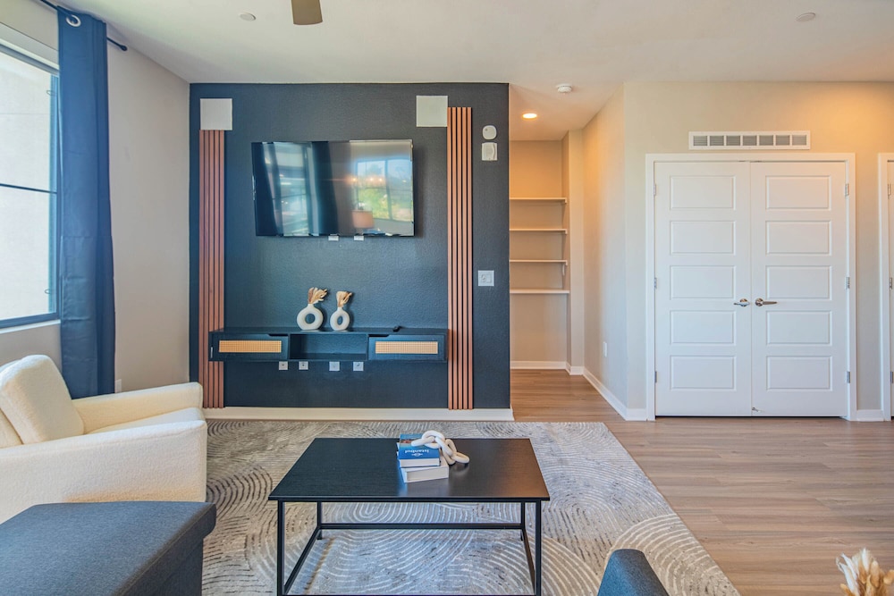 ROVE LIVING/KL - Alta North Central