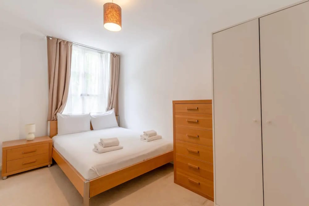 Stunning 2 Bedroom Apartment in the Heart of Westminster
