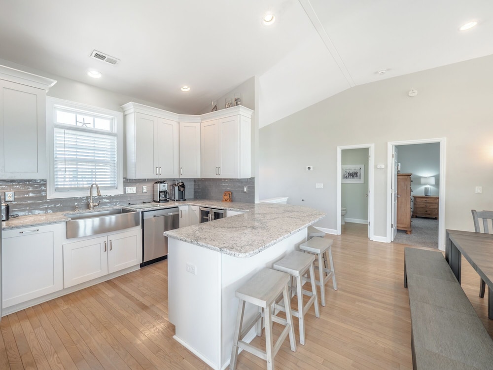 Shore Therapy by Topsail Realty