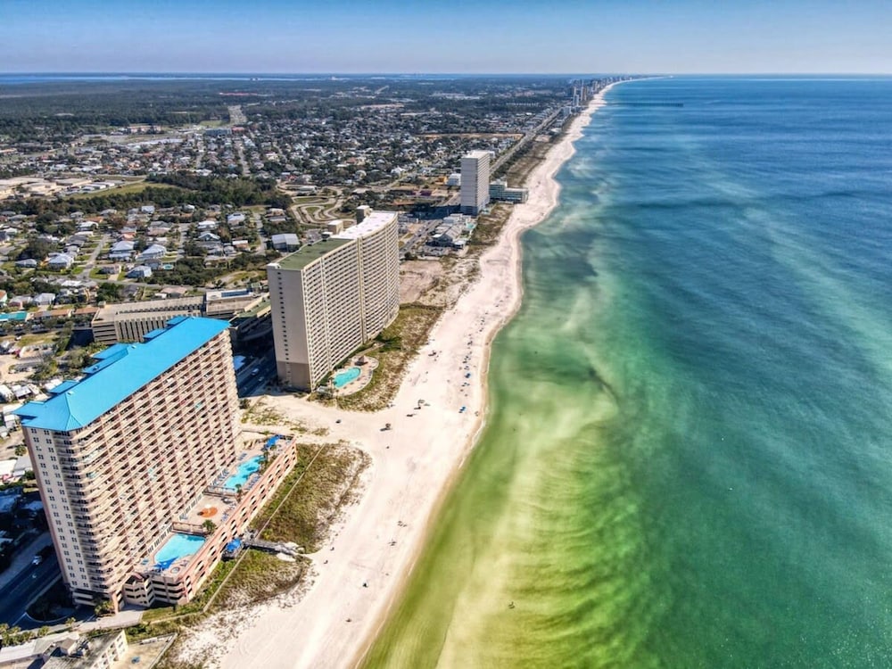 Coastal Condo 807 by Brightwild Beachfront