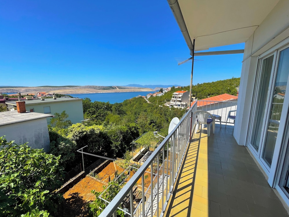 Apartment Asta