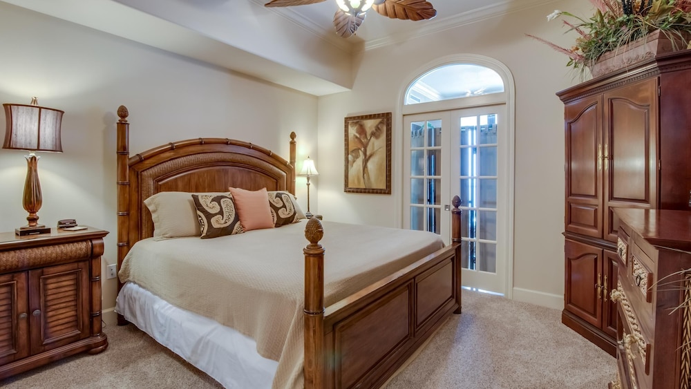 Phoenix West by Southern Vacation Rentals