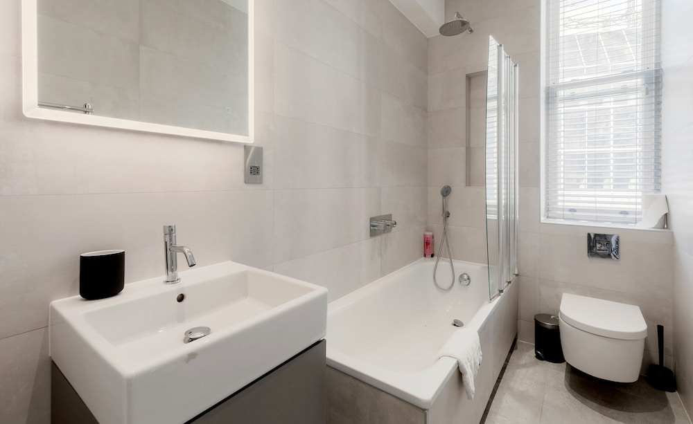 Superb Apartments opp Edgware Rd Station
