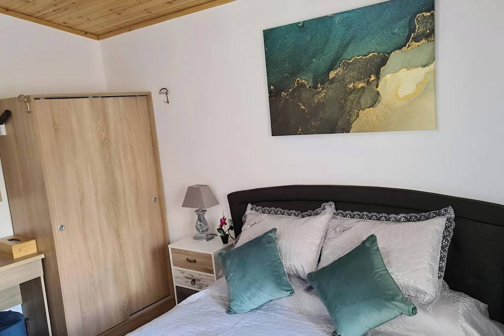 Zoi's SeaView House