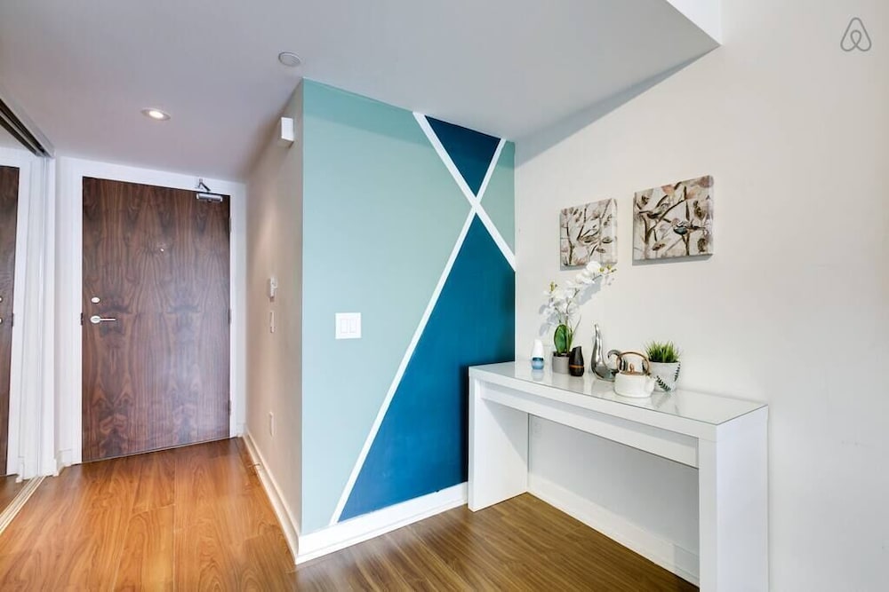 Quartz Suite by Rogers Centre - Image 4