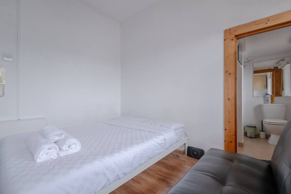 Bright & Quaint Studio Flat - Hornsey!