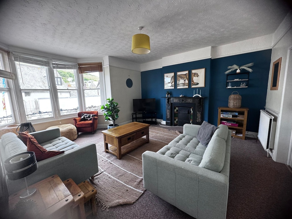 Seaside Apartments