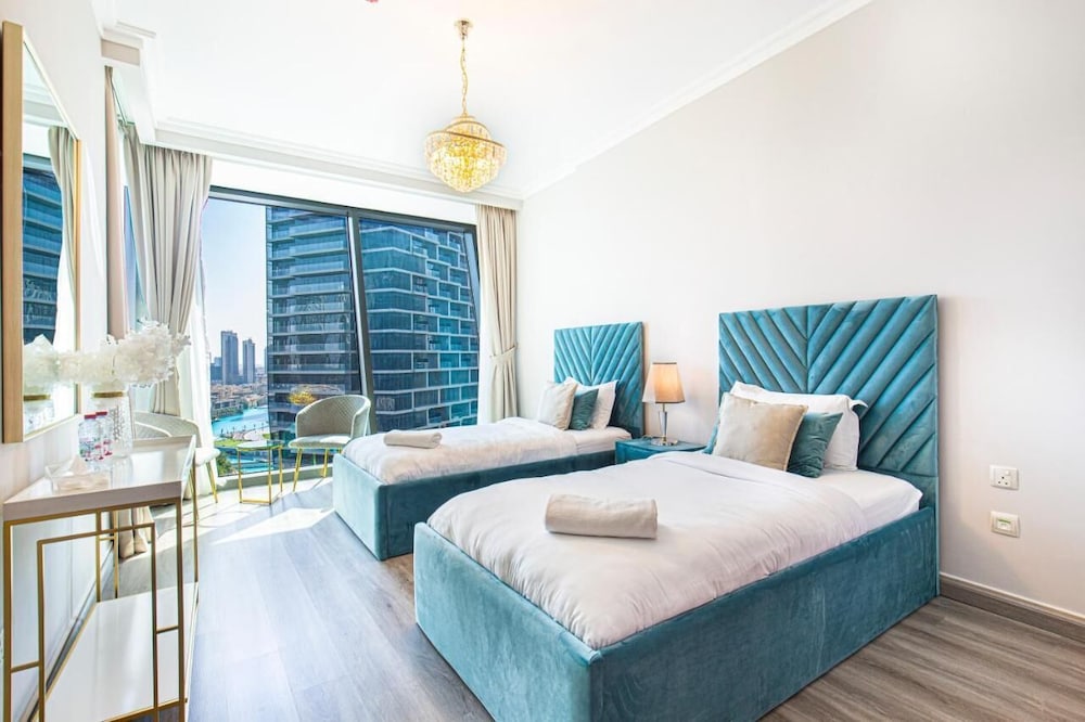4BR High-Rise Burj & Fountain View