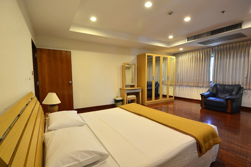 Piyavan Tower Serviced Apartment