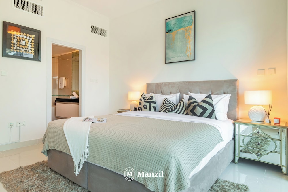 Manzil - 2BR in Dubai Marina w Sea View